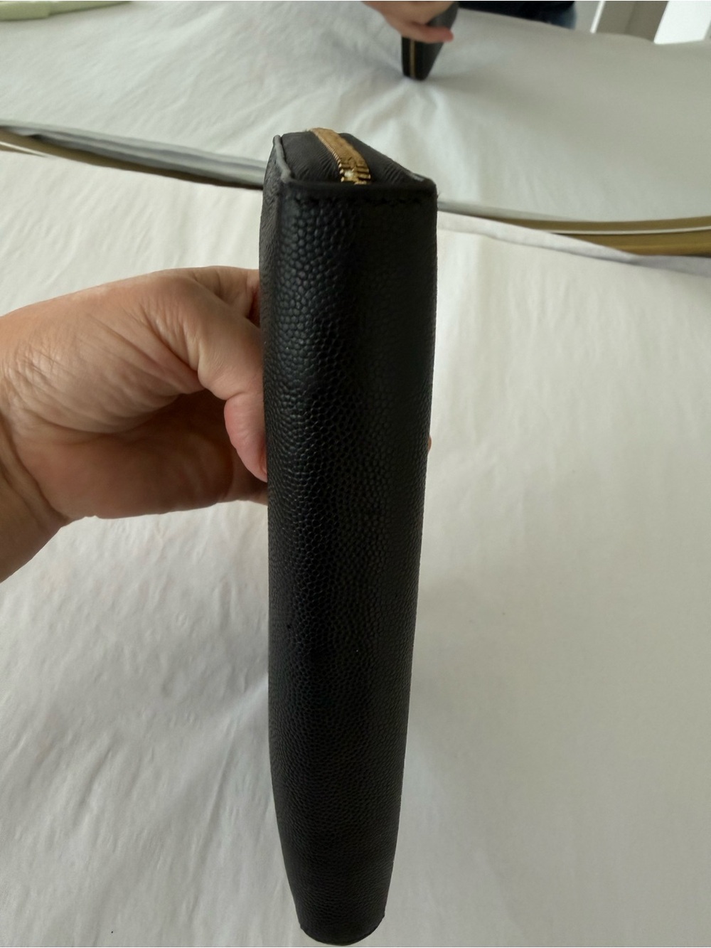 Burberry Black Pebbled Leather Zip-Around Wallet with Gold TB Logo - Picture 5 of 15